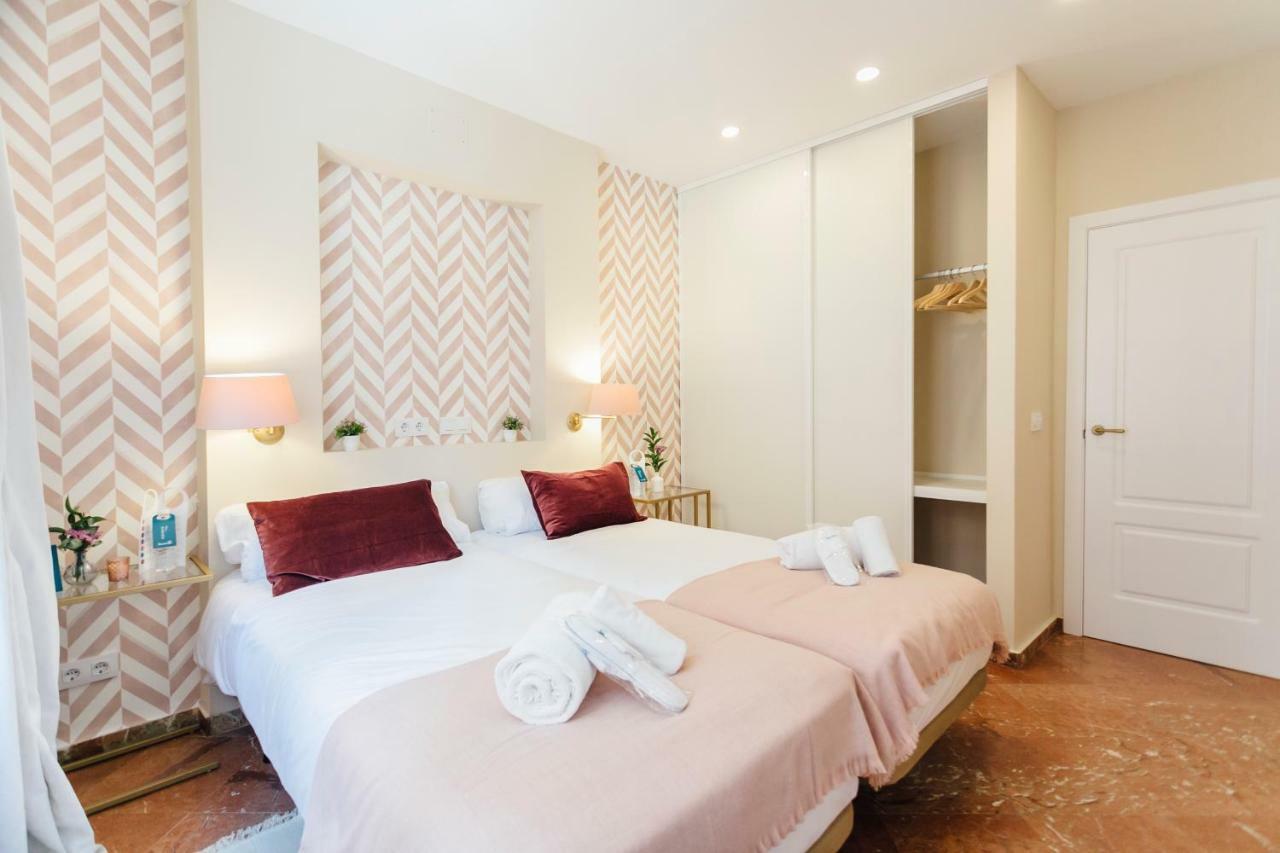Stylish And Wide- 3Bdr 3Bth- Los Remedios Siviglia Esterno foto